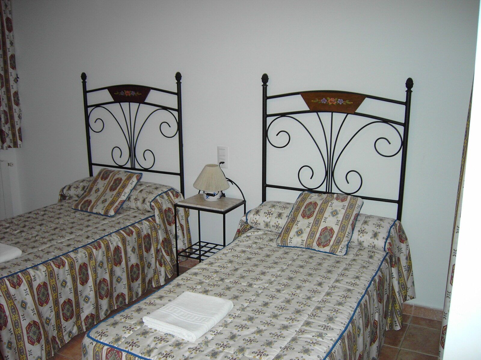 4 bedrooms, iron/ironing board, travel crib, free WiFi