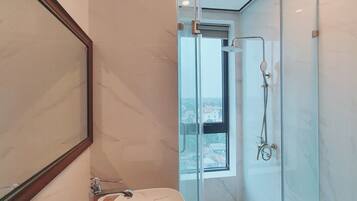Minibar, desk, blackout drapes, soundproofing