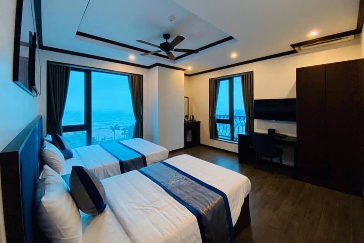 Minibar, desk, blackout curtains, soundproofing