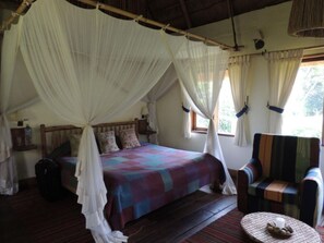 Room, Shared Bathroom | Bed sheets - Bwindi Safari Lodge (Nkuringo)
