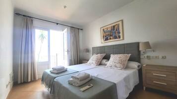 5 habitaciones, tabla de planchar con plancha y wifi gratis