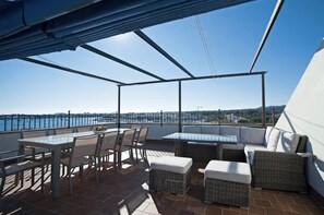 Outdoor dining - Casa Can Alou, authentic Mallorquin house nestled in the village of Porto Colom (Felanitx)