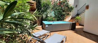 Casa Can Alou, authentic Mallorquin house nestled in the village of Porto Colom