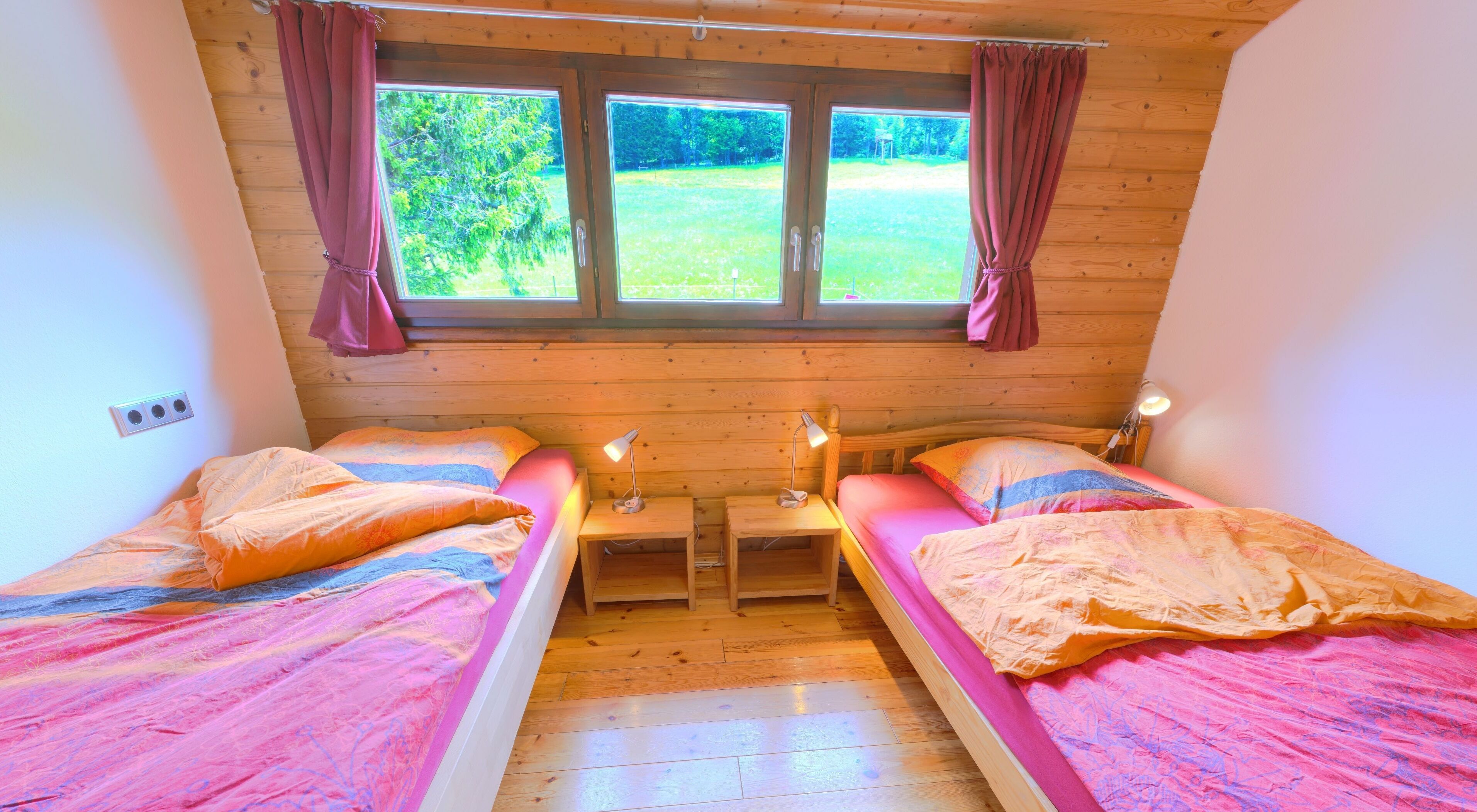 3 habitaciones, tabla de planchar con plancha, cuna de viaje y wifi 