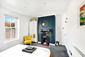 4 bedrooms, iron/ironing board, travel cot, free WiFi