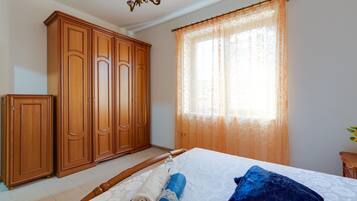 1 bedroom, iron/ironing board, bed sheets