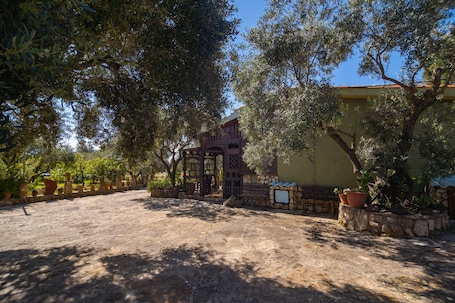 Property grounds. Holiday Home "Lilliu" with Mountain View, Garden & Air Conditioning