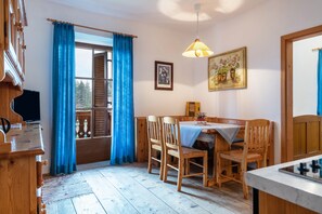 Dining - Holiday Apartment 'Sallrain Hof 1' with Mountain View & Balcony (Klobenstein)