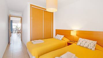 2 Schlafzimmer, Bügeleisen/Bügelbrett, kostenloses WLAN, Bettwäsche