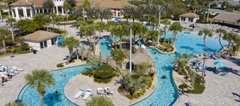 Splendid 4 Bd w/ Pool Close to Disney @ Champions Gate 1006