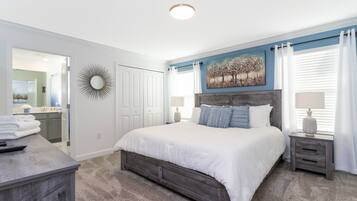 Family Townhome, 4 Bedrooms | 4 bedrooms, in-room safe, individually decorated, individually furnished