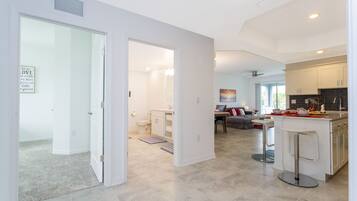 Appartement Familial, 3 chambres | 3 chambres, coffres-forts dans les chambres, décoration personnalisée