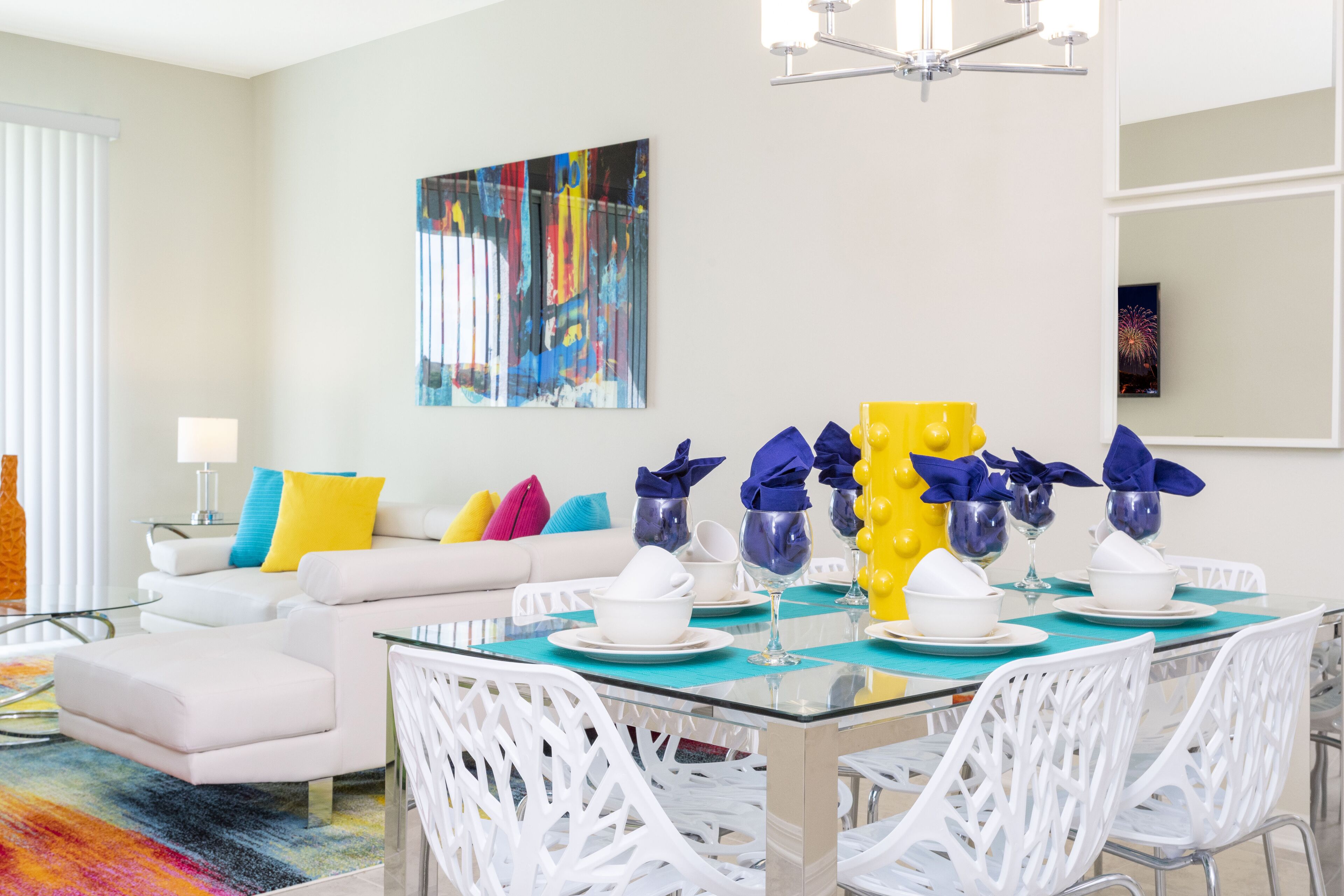 Family Apartment, 2 Bedrooms | In-room dining