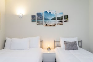 Family Apartment, 2 Bedrooms | 2 bedrooms, in-room safe, individually decorated, individually furnished