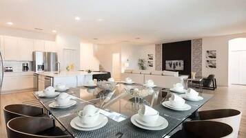 Casa de ciudad familiar (8 Bedrooms) | Servicio a la habitación