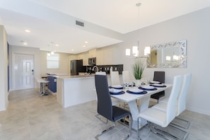 Family Apartment, 2 Bedrooms | Private kitchen - Stunning 2 Bd Condo Close to Disney 304 3191 (Kissimmee)