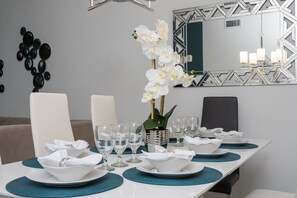 Interior detail - Gorgeous 2 Bedroom Apartment Close to Disney 305 3191 (Kissimmee)