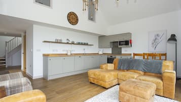Cottage | Interior