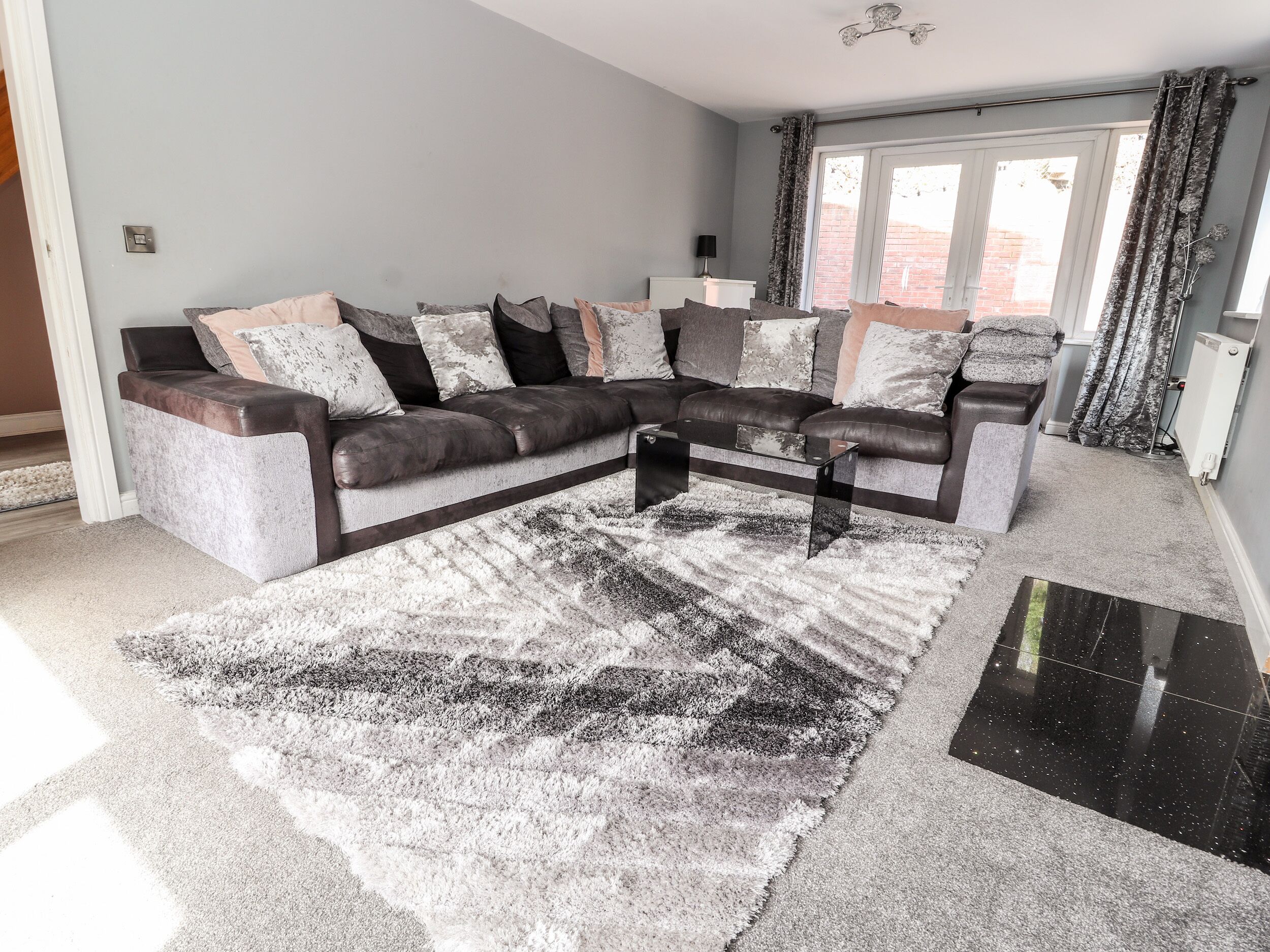Cottage | Living room | TV