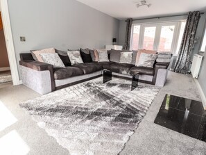 Cottage | Woonkamer | Televisie