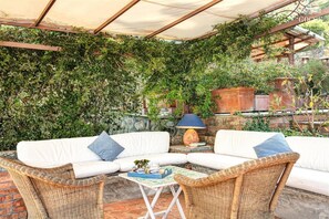 Huvila | 7 makuuhuonetta, työpöytä, silitysrauta/-lauta, Wi-Fi