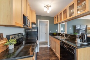 Fridge, microwave, oven, stovetop - NEW - Palisades Tahoe Condo - Under the Tram! (Alpine Meadows)