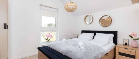 2 chambres, fer et planche à repasser, Wi-Fi, draps fournis