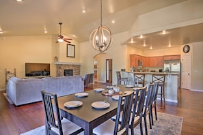 Dining - 'Mount Elden Retreat:' 4 Mi to Downtown Flagstaff (Flagstaff)