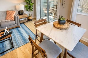 Smart-tv och eldstad