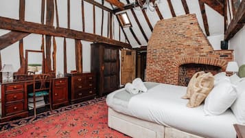 2 habitaciones, escritorio, tabla de planchar con plancha y wifi gratis