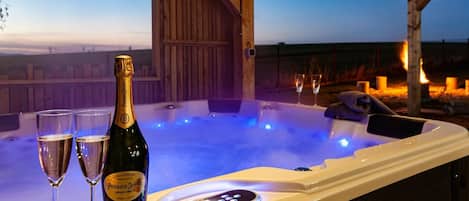 Villa | 4 bedrooms, WiFi