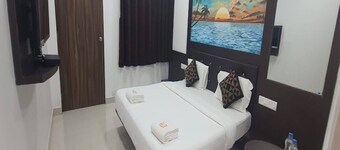 10 minutes to scuba diving & beach! Home Stay For Family & Groups.