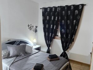 1 bedroom, Internet, bed sheets