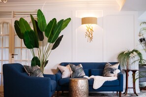 Lounge - Ty Afon, River House (Caernarfon)