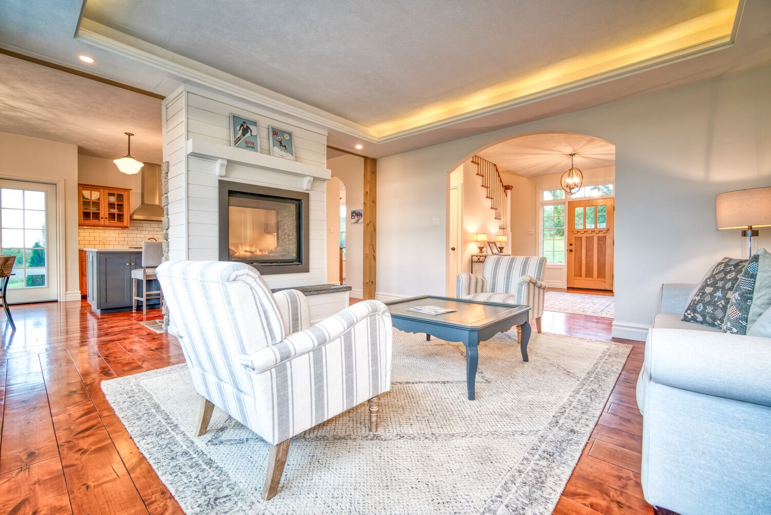 TV, fireplace