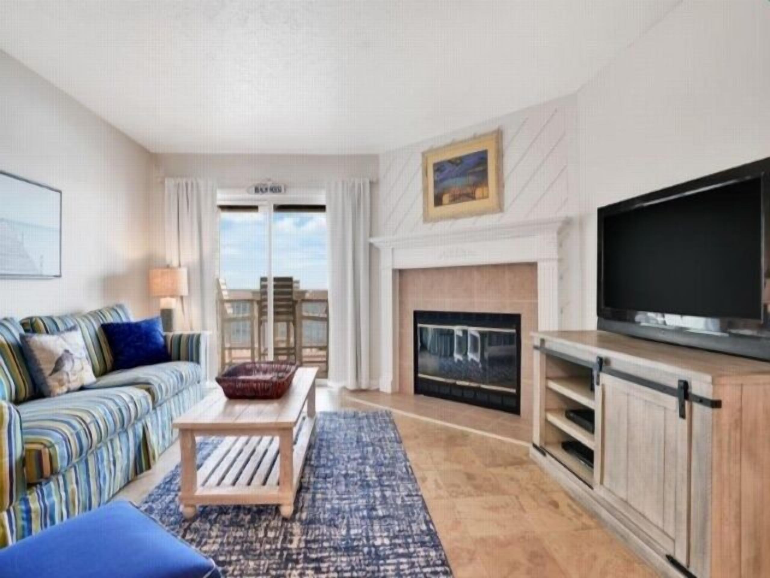 Condo, 2 Bedrooms | Living room