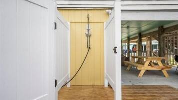 Cottage, 2 Bedrooms | Property grounds