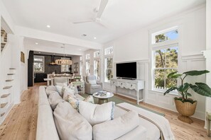 Unclassified image, 2 of 37, button