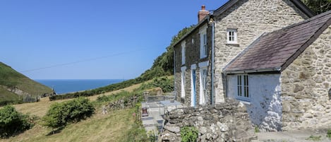 Cottage | Property grounds