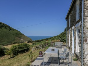 Cottage | Outdoor dining - Dolwylan Cottage (Llandysul)