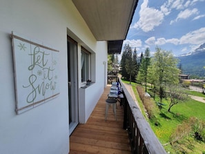 Property grounds - Bright apartment in Cortina, 2nd floor, parking space, free WiFi, pets allowed (Cortina d'Ampezzo)