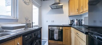 Pass the Keys | Fab 2BR home | City Centre | Local Belfast Feel