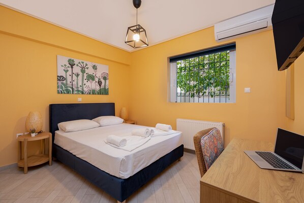 1 غرفة نوم ومكتب ومكواة/لوح كي وخدمة الإنترنت