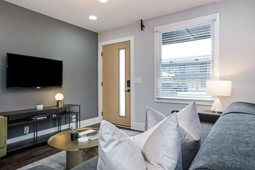 Abode | Germantown | Walkable + Outdoor Terrace - FirstBank Stadium