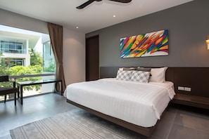 2 bedrooms, in-room safe, iron/ironing board, free WiFi