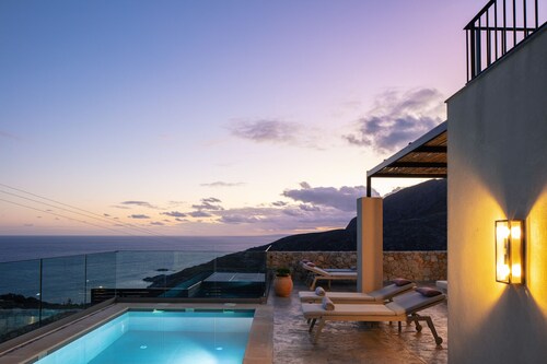 Metatulia 3 villa,sea views,pool,Souda,Plakias