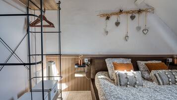 1 slaapkamer, een strijkplank/strijkijzer, reisbedje, wifi