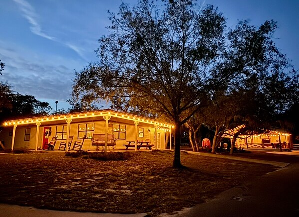 Exterior - Sebring Florida Farmhouse just minutes from Raceway (Sebring)