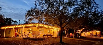 Sebring Florida Farmhouse just minutes from Raceway