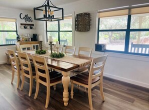 Dining - Sebring Florida Farmhouse just minutes from Raceway (Sebring)